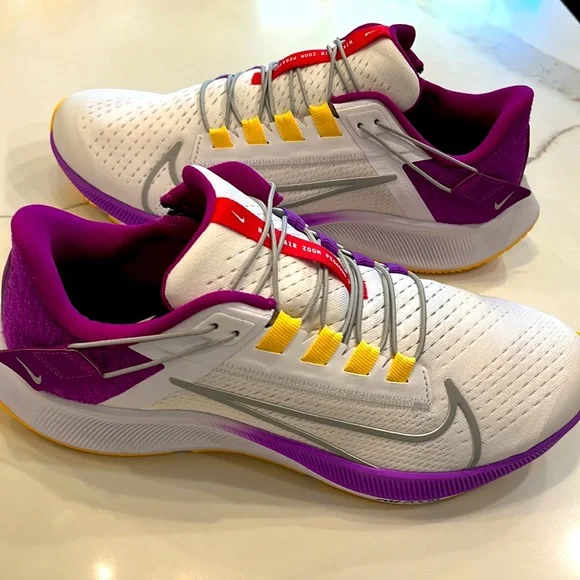 Nike Air Zoom Pegasus worn once excellent condition 9. White, purple, yellow - Picture 8 of 16
